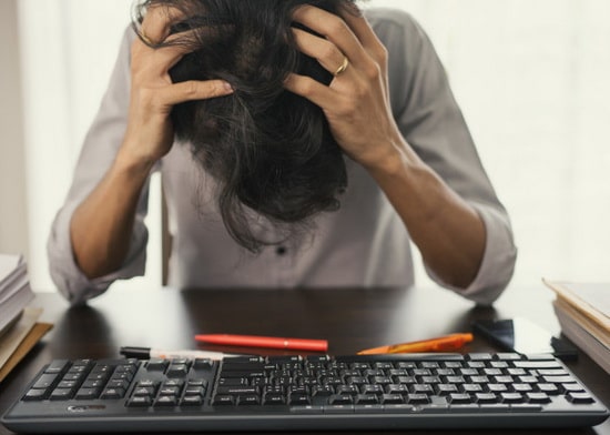 راه برای مبارزه با فرسودگی کارمندان با اتوماسیون